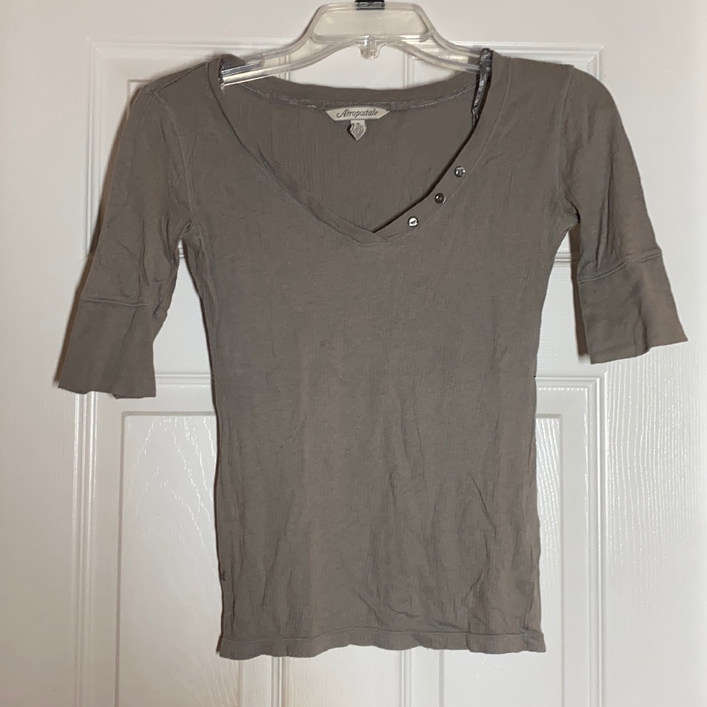 3/$10 - Aeropostale grey top